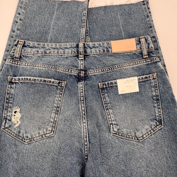 Rails Medium Blue Distressed Wide Leg Jeans Size 29 Raw Hem Cotton Denim - Picture 6 of 16